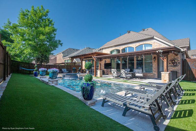 artificial turf vs natural grass Southern California